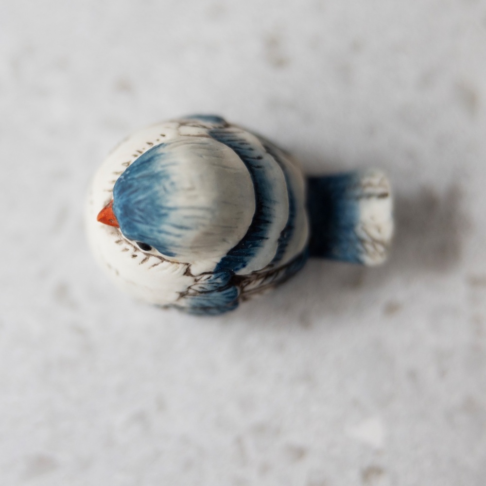 Pair of vintage porcelain ceramic bluebird blue bird figurines possibly Taiwan - Picture 6 of 9